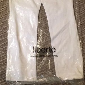 NWT, OFF WHITE DENIM PANTS, LIBERTE by Emanuel, size 16W, Boot cut,Neiman Marcus
